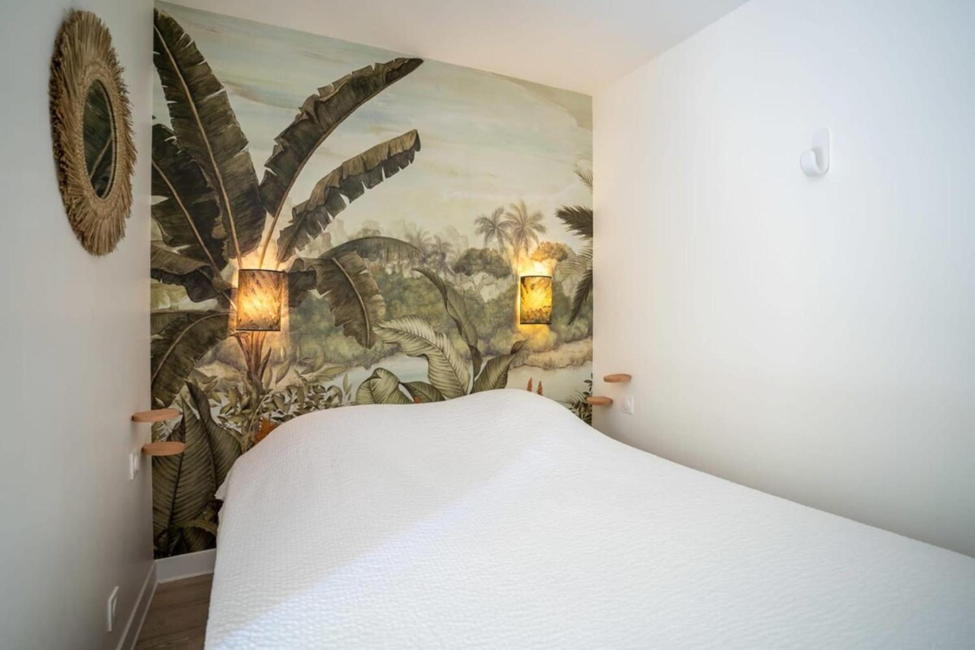 Beautiful Flat With Swimming Pool Tennis Court And Private Car Parking 109 *